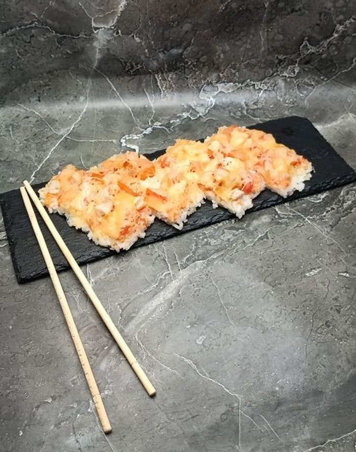 Японская пицца с беконом